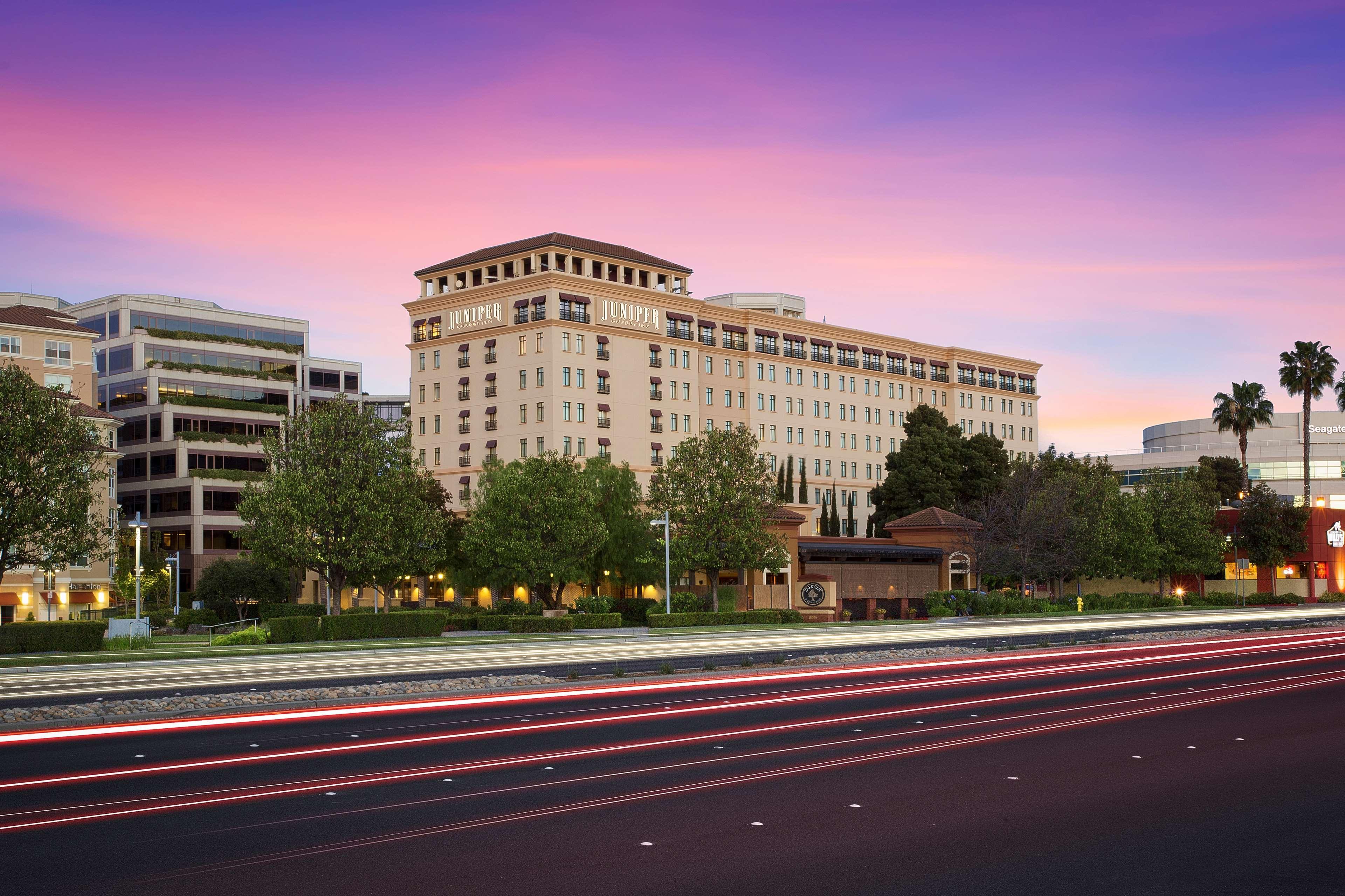 Juniper Hotel Cupertino, Curio Collection By Hilton Exteriér fotografie