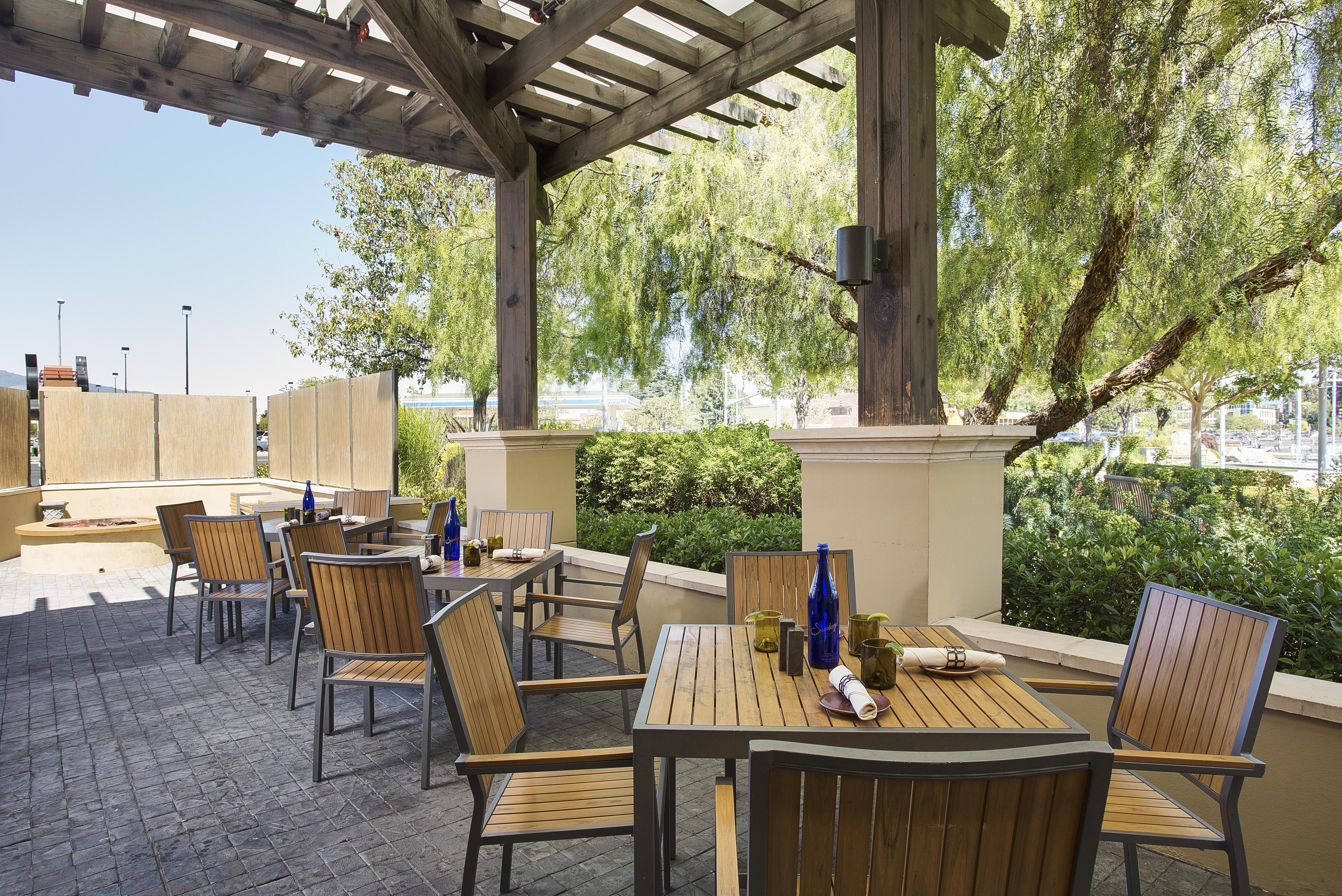 Juniper Hotel Cupertino, Curio Collection By Hilton Exteriér fotografie