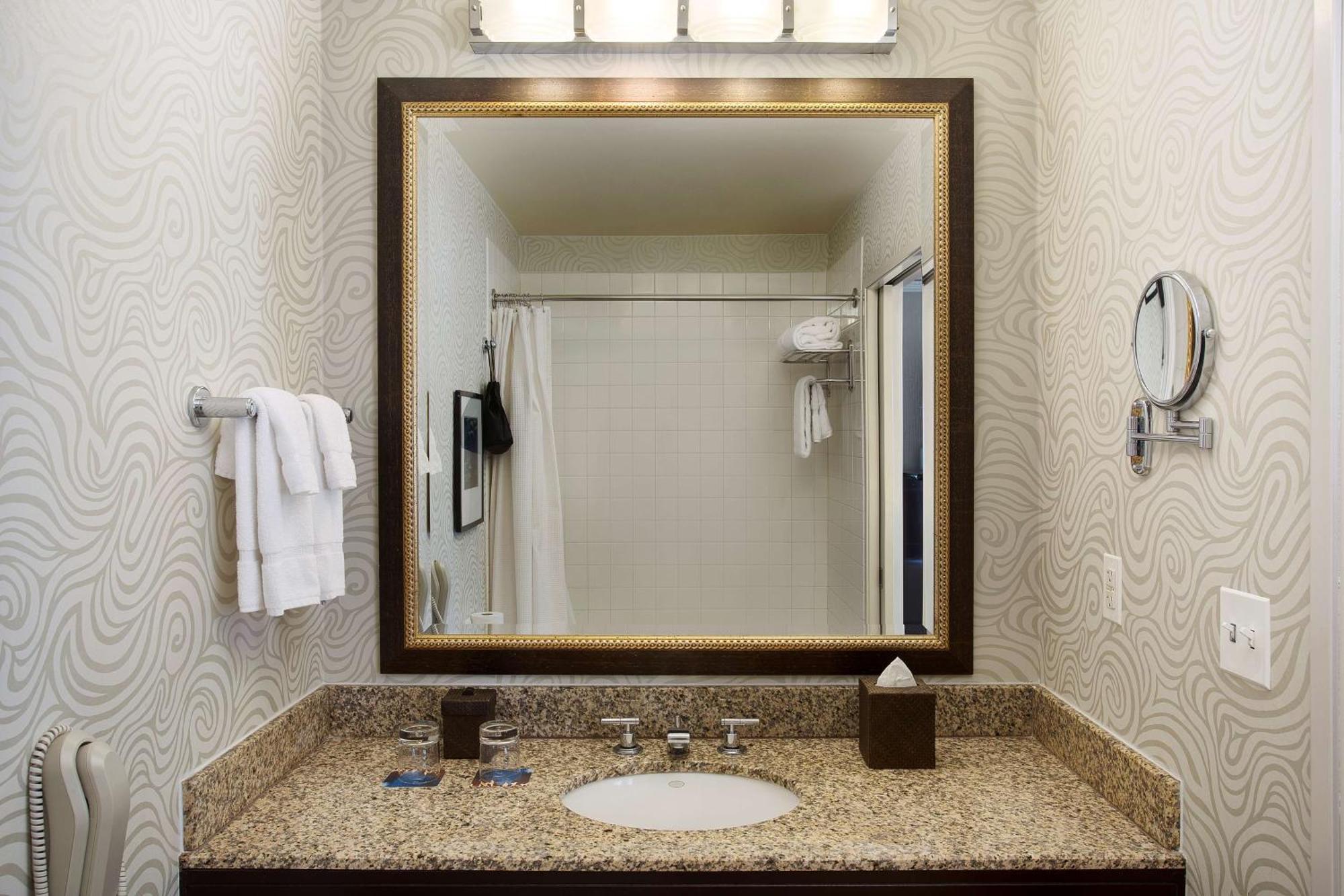 Juniper Hotel Cupertino, Curio Collection By Hilton Exteriér fotografie
